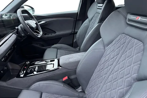  Audi Q6 E-Tron 100kWh Edition 1 Sportback Auto quattro 5dr Thumbnail #16