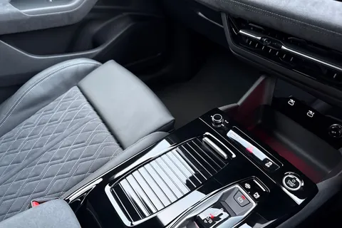  Audi Q6 E-Tron 100kWh Edition 1 Sportback Auto quattro 5dr Thumbnail #20