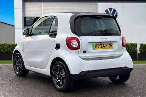 KP24YJR Smart Fortwo 17.6kWh Premium Auto 2dr (22kW Charger) Thumbnail #3