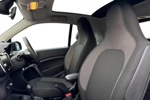 KP24YJR Smart Fortwo 17.6kWh Premium Auto 2dr (22kW Charger) Thumbnail #16