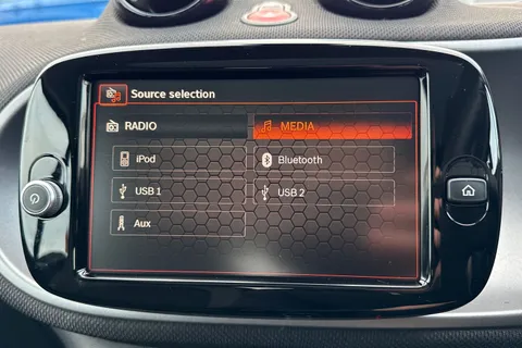 KP24YJR Smart Fortwo 17.6kWh Premium Auto 2dr (22kW Charger) Thumbnail #44