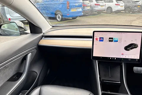 MC19ZSZ Tesla Model 3 (Dual Motor) Performance Auto 4WDE 4dr (Performance Upgrade) Thumbnail #20