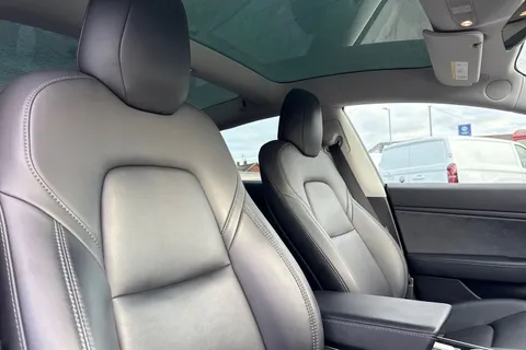 MC19ZSZ Tesla Model 3 (Dual Motor) Performance Auto 4WDE 4dr (Performance Upgrade) Thumbnail #24