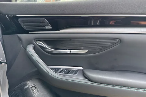 DE75UWG BYD Seal U 1.5 DM-i 18.3kWh Boost CVT Auto Euro 6 (s/s) 5dr Thumbnail #18