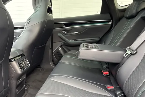 DE75UWG BYD Seal U 1.5 DM-i 18.3kWh Boost CVT Auto Euro 6 (s/s) 5dr Thumbnail #36