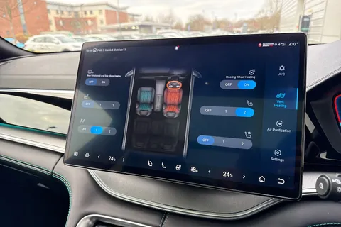 DE75UWG BYD Seal U 1.5 DM-i 18.3kWh Boost CVT Auto Euro 6 (s/s) 5dr Thumbnail #45