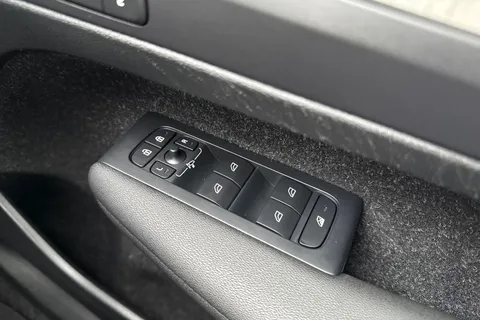 KO69BDX Volvo Xc40 1.5h T5 Twin Engine 10.7kWh Inscription Auto Euro 6 (s/s) 5dr Thumbnail #45