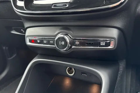 KO69BDX Volvo Xc40 1.5h T5 Twin Engine 10.7kWh Inscription Auto Euro 6 (s/s) 5dr Thumbnail #55