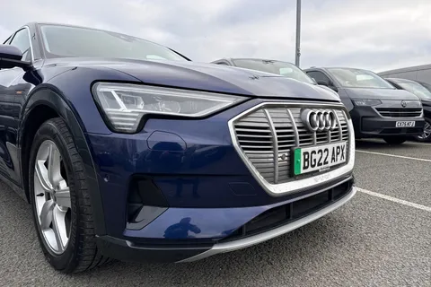 BG22APX Audi e-tron 50 Technik Auto quattro 5dr 71.2kWh (11kW Charger) Thumbnail #9