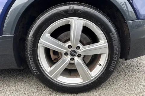 BG22APX Audi e-tron 50 Technik Auto quattro 5dr 71.2kWh (11kW Charger) Thumbnail #11