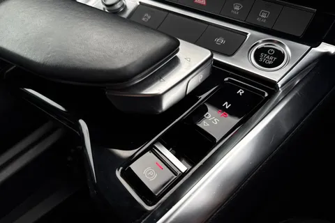 BG22APX Audi e-tron 50 Technik Auto quattro 5dr 71.2kWh (11kW Charger) Thumbnail #23