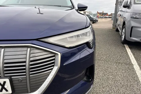 BG22APX Audi e-tron 50 Technik Auto quattro 5dr 71.2kWh (11kW Charger) Thumbnail #33