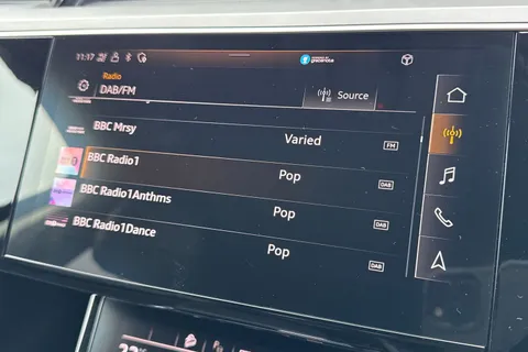 BG22APX Audi e-tron 50 Technik Auto quattro 5dr 71.2kWh (11kW Charger) Thumbnail #53