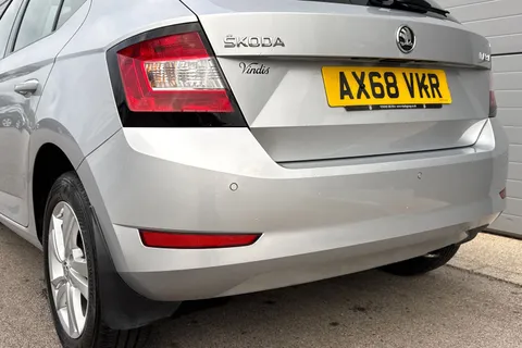 AX68VKR Škoda Fabia 1.0 TSI SE 5dr Thumbnail #8