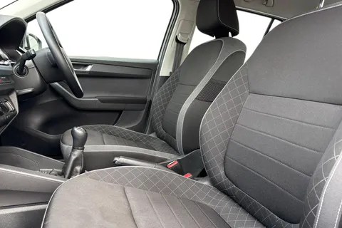 AX68VKR Škoda Fabia 1.0 TSI SE 5dr Thumbnail #16