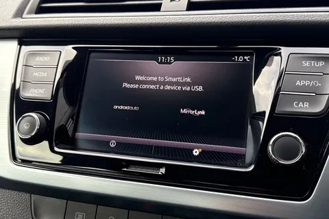 AX68VKR Škoda Fabia 1.0 TSI SE 5dr Thumbnail #17