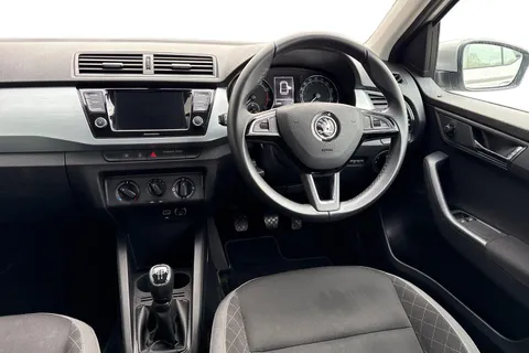 AX68VKR Škoda Fabia 1.0 TSI SE 5dr Thumbnail #18