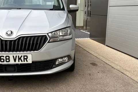 AX68VKR Škoda Fabia 1.0 TSI SE 5dr Thumbnail #28