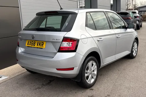 AX68VKR Škoda Fabia 1.0 TSI SE 5dr Thumbnail #29