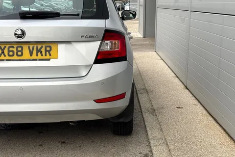 AX68VKR Škoda Fabia 1.0 TSI SE 5dr Thumbnail #40