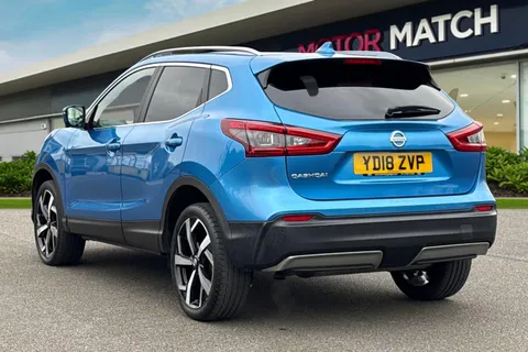 YD18ZVP Nissan Qashqai 1.2 DIG-T Tekna XTRON Euro 6 (s/s) 5dr Thumbnail #3