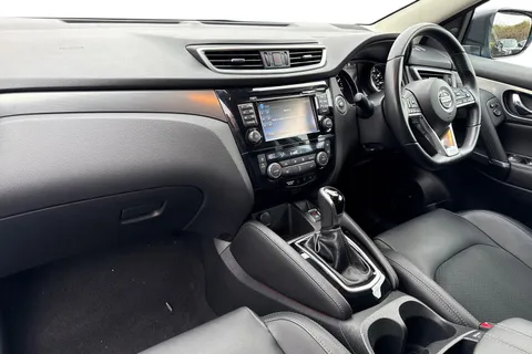 YD18ZVP Nissan Qashqai 1.2 DIG-T Tekna XTRON Euro 6 (s/s) 5dr Thumbnail #15