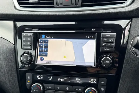 YD18ZVP Nissan Qashqai 1.2 DIG-T Tekna XTRON Euro 6 (s/s) 5dr Thumbnail #17