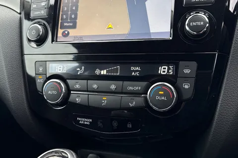 YD18ZVP Nissan Qashqai 1.2 DIG-T Tekna XTRON Euro 6 (s/s) 5dr Thumbnail #22