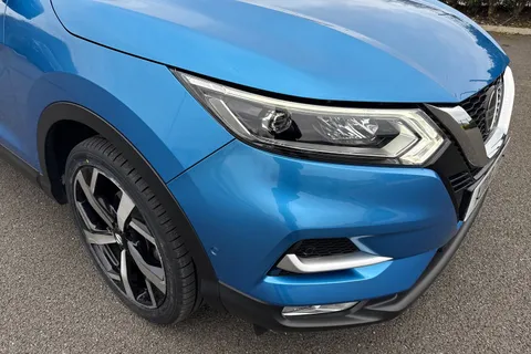 YD18ZVP Nissan Qashqai 1.2 DIG-T Tekna XTRON Euro 6 (s/s) 5dr Thumbnail #25