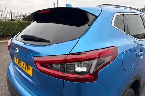 YD18ZVP Nissan Qashqai 1.2 DIG-T Tekna XTRON Euro 6 (s/s) 5dr Thumbnail #31