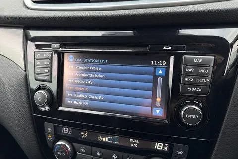 YD18ZVP Nissan Qashqai 1.2 DIG-T Tekna XTRON Euro 6 (s/s) 5dr Thumbnail #47