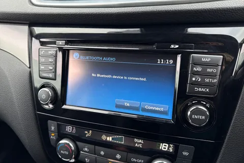 YD18ZVP Nissan Qashqai 1.2 DIG-T Tekna XTRON Euro 6 (s/s) 5dr Thumbnail #48