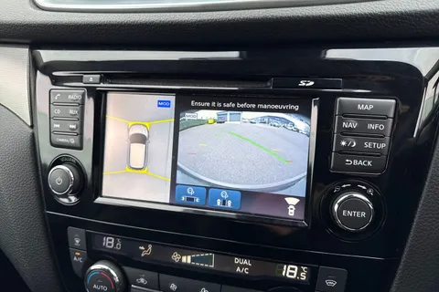 YD18ZVP Nissan Qashqai 1.2 DIG-T Tekna XTRON Euro 6 (s/s) 5dr Thumbnail #54