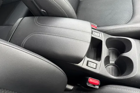 YD18ZVP Nissan Qashqai 1.2 DIG-T Tekna XTRON Euro 6 (s/s) 5dr Thumbnail #57