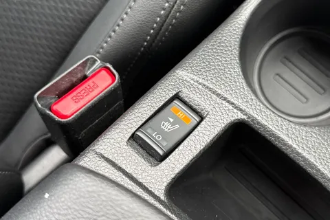 YD18ZVP Nissan Qashqai 1.2 DIG-T Tekna XTRON Euro 6 (s/s) 5dr Thumbnail #59