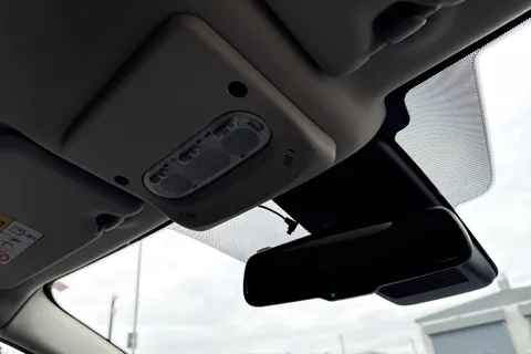 YD18ZVP Nissan Qashqai 1.2 DIG-T Tekna XTRON Euro 6 (s/s) 5dr Thumbnail #60