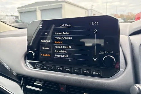 DY71USJ Nissan Qashqai 1.3 DIG-T MHEV N-Connecta Euro 6 (s/s) 5dr Thumbnail #49