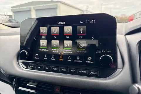 DY71USJ Nissan Qashqai 1.3 DIG-T MHEV N-Connecta Euro 6 (s/s) 5dr Thumbnail #52