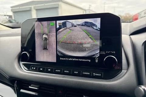 DY71USJ Nissan Qashqai 1.3 DIG-T MHEV N-Connecta Euro 6 (s/s) 5dr Thumbnail #53