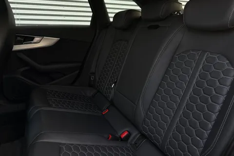 SM21RHZ Audi RS 4 Avant RS 4 Avant    450 PS tiptronic Thumbnail #18