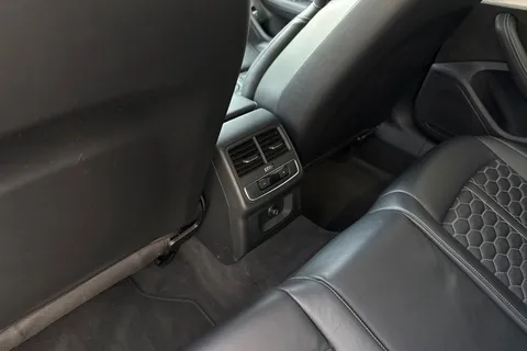 SM21RHZ Audi RS 4 Avant RS 4 Avant    450 PS tiptronic Thumbnail #51