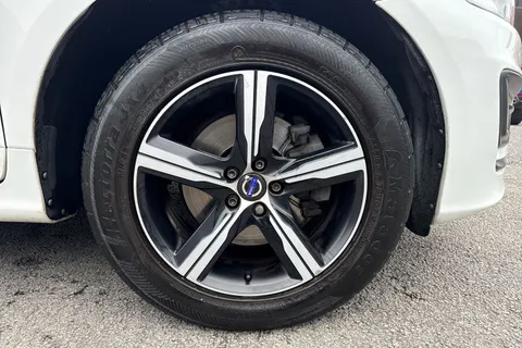 YR66RZO Volvo Xc60 2.4 D4 R-Design Lux Nav AWD Euro 6 (s/s) 5dr Thumbnail #9