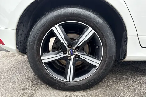 YR66RZO Volvo Xc60 2.4 D4 R-Design Lux Nav AWD Euro 6 (s/s) 5dr Thumbnail #12