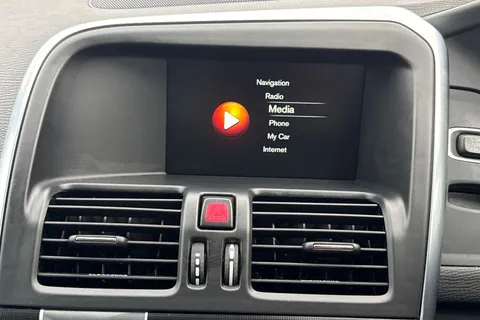 YR66RZO Volvo Xc60 2.4 D4 R-Design Lux Nav AWD Euro 6 (s/s) 5dr Thumbnail #16