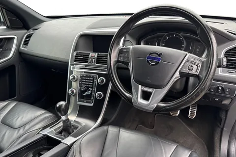 YR66RZO Volvo Xc60 2.4 D4 R-Design Lux Nav AWD Euro 6 (s/s) 5dr Thumbnail #17