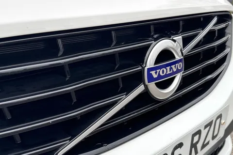 YR66RZO Volvo Xc60 2.4 D4 R-Design Lux Nav AWD Euro 6 (s/s) 5dr Thumbnail #25