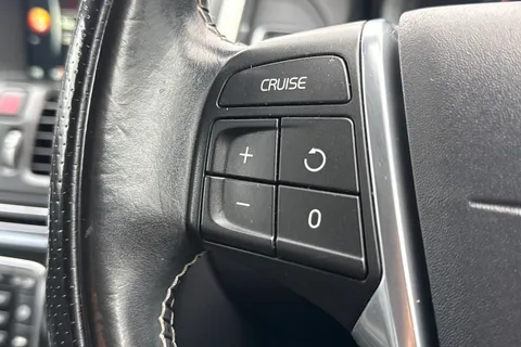 YR66RZO Volvo Xc60 2.4 D4 R-Design Lux Nav AWD Euro 6 (s/s) 5dr Thumbnail #41