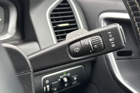 YR66RZO Volvo Xc60 2.4 D4 R-Design Lux Nav AWD Euro 6 (s/s) 5dr Thumbnail #42