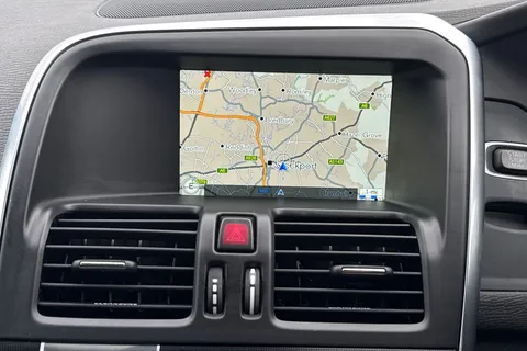 YR66RZO Volvo Xc60 2.4 D4 R-Design Lux Nav AWD Euro 6 (s/s) 5dr Thumbnail #47