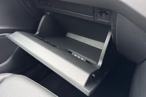  Volkswagen Polo 2.0 TSI GTI DSG Euro 6 (s/s) 5dr Thumbnail #41